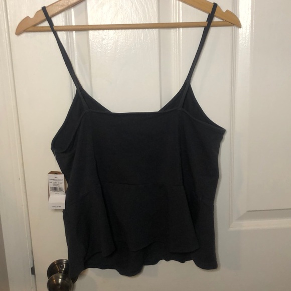 ✨American Eagle Outfitters Crop Tank - Picture 3 of 4